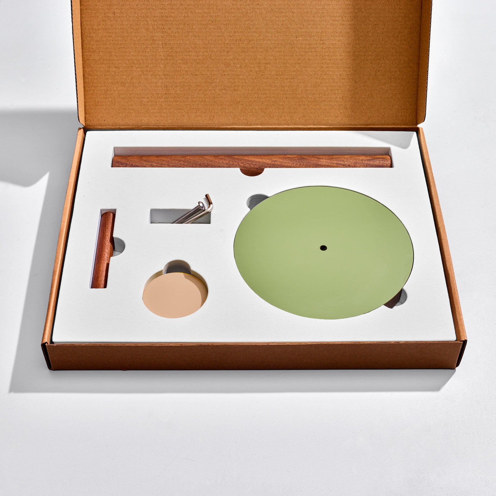 Ilan Ilan | The Paper Towel Keeper - Walnut/Green