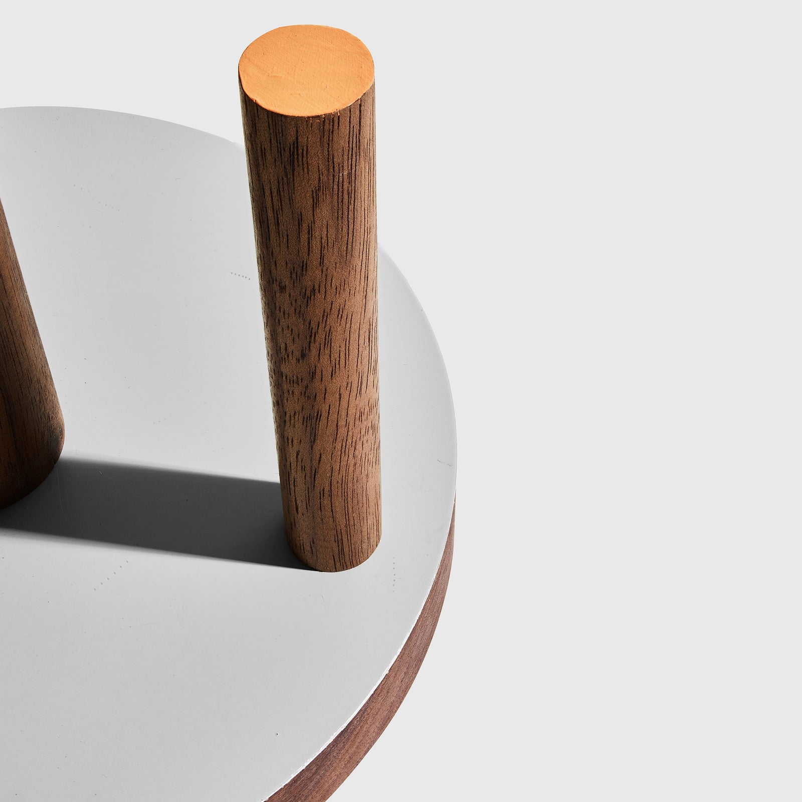Ilan Ilan | The Paper Towel Keeper - Walnut/Grey