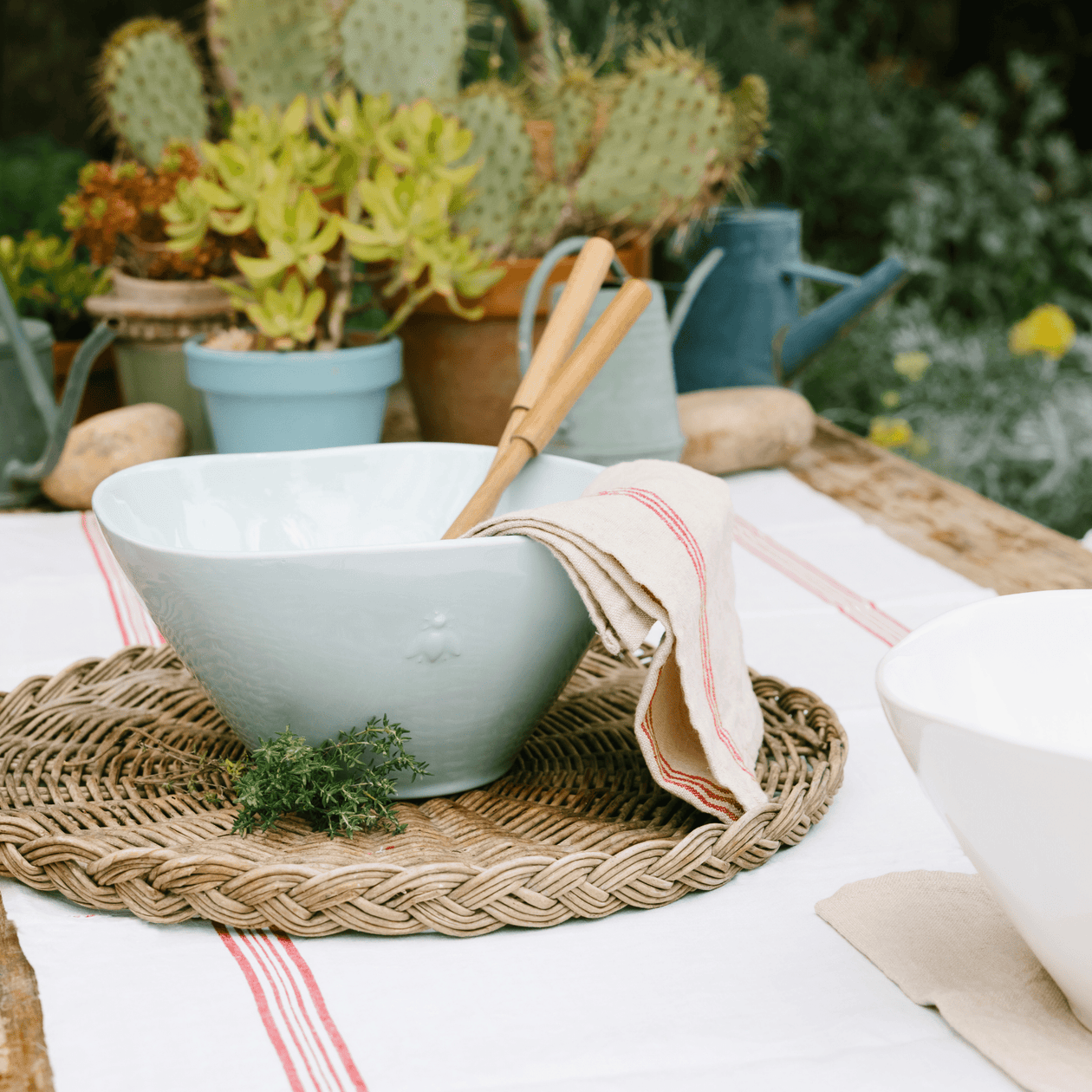 Bee Ceramic Serving Bowl La Rochere 