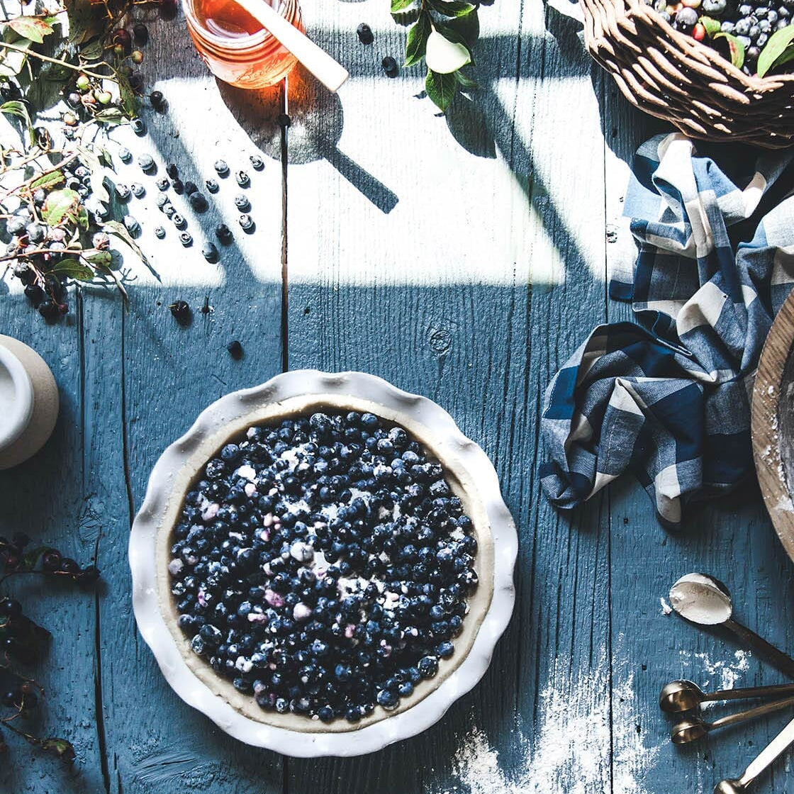 Classic Baker's Pie Dish Pottery Farmhouse Pottery 