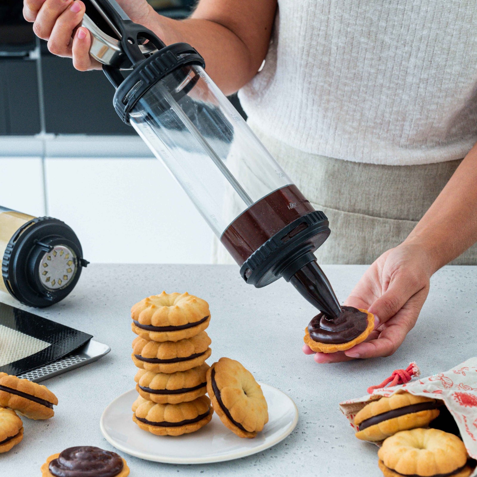 de Buyer Le Tube Decorating Tool – 18-Piece Set Tools de Buyer 