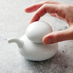 Hakusan Porcelain Ceramic Pebble Soy Sauce Pot Saikai 