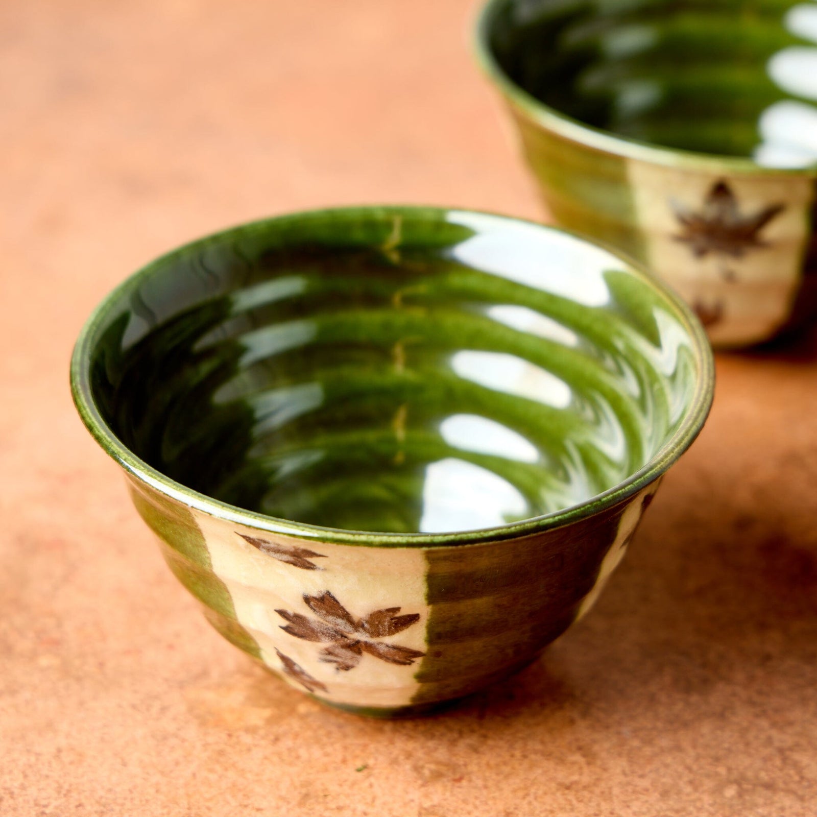 Kakumaka Green Leaf and Flower Bowl – Set of 2 Tabletop Jewel Japan 