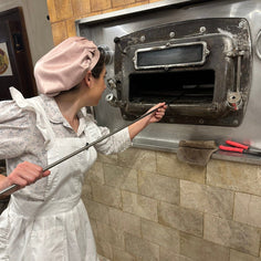 La Dulceria “HORSE” CAROUSEL WITH CINNAMON MINI WAFERS Pantry La Dulceria 