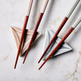 Lino Chopsticks with Ceramic Rest