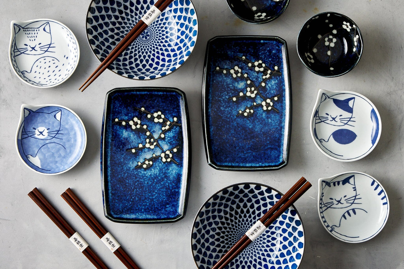 What’s the story behind the blue-and-white Japanese pottery?