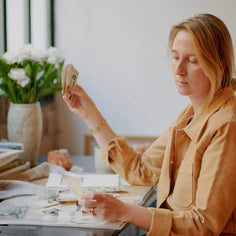 Serie Limitee Apron - 2 Designs (Blue Tags & Physiologie du Gout) Serie Limitee 