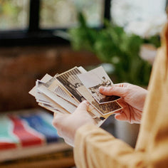 Serie Limitee Apron - 2 Designs (Blue Tags & Physiologie du Gout) Serie Limitee 