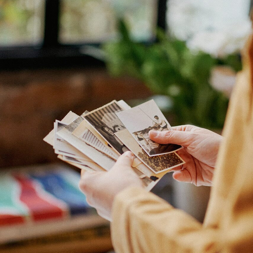 Serie Limitee Apron - 2 Designs (Blue Tags & Physiologie du Gout) Serie Limitee 