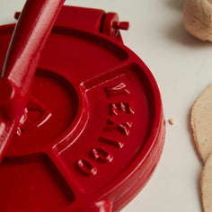 Tortilla Press Kit - Red Cast Iron with Servilleta Tortilla Press Verve Culture 