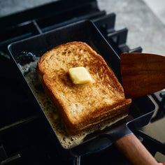 Vermicular Egg and Toast Pan with Standing Lid Equipment Vermicular 