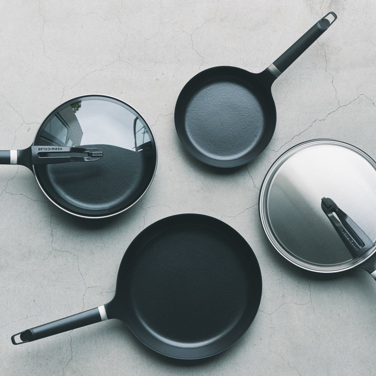 Vermicular Oven-Safe Skillet + Stainless Steel Lid Bundle | 28cm Cookware Vermicular 