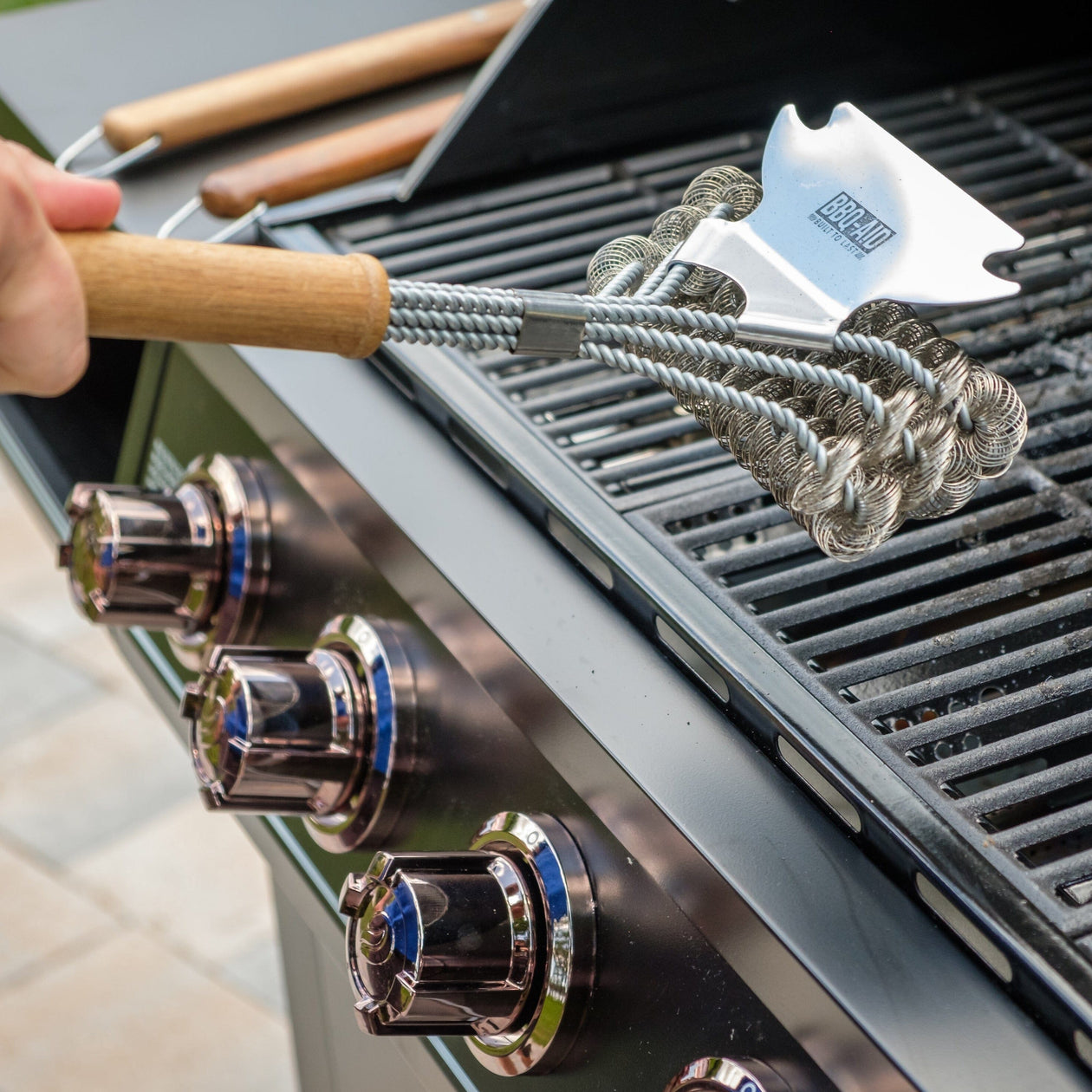 BBQ-AID Bristle Free Grill Brush and Scraper Tools Knapp Made 