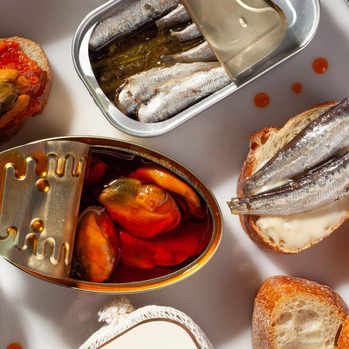 Conservas de Cambados Small Sardines in Olive Oil Pantry A Priori Distribution 