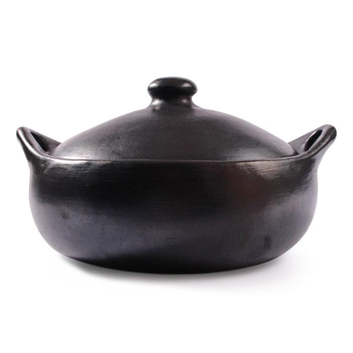 https://store.177milkstreet.com/cdn/shop/products/la-chamba-5-quart-flat-casserole-with-lid-casserole-dishes-ancient-cookware-857446_700x.jpg?v=1654881035