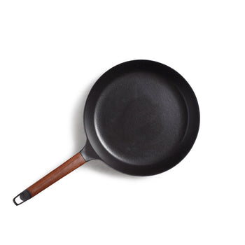 Vermicular Oven-Safe Skillet - 9.4” Deep | Enameled Cast Iron Pan | Non-Toxic | Lightweight | Made in Japan