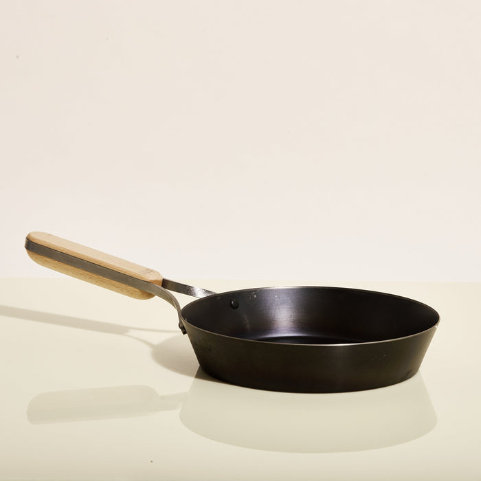 Frying pan cast iron, 20 cm