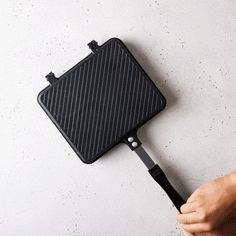 Wahei Freiz Stovetop Sandwich Press — Large Equipment Wahei Freiz 